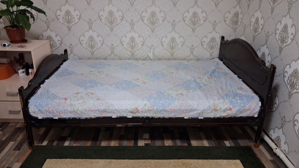 Кровать полуторка