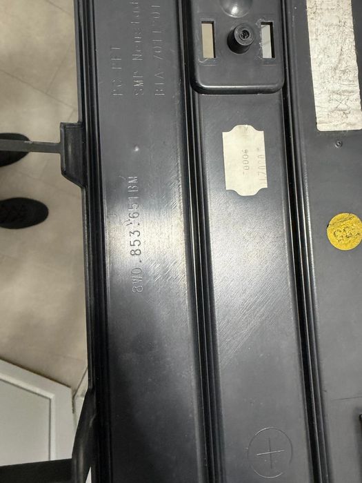 Grila centrala Audi A4 B9