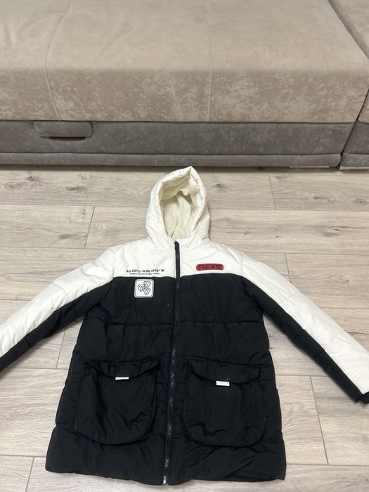 Продам куртку б/у дефакто магазин одежды