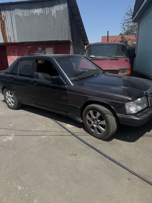 Продам автомобиль Mersedes 190