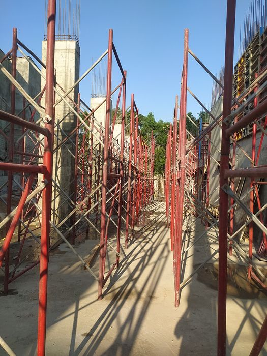 Monolit lesa ( монолитный леса)