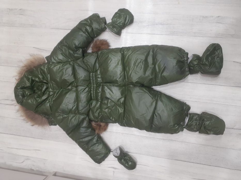 Продам детскую куртку