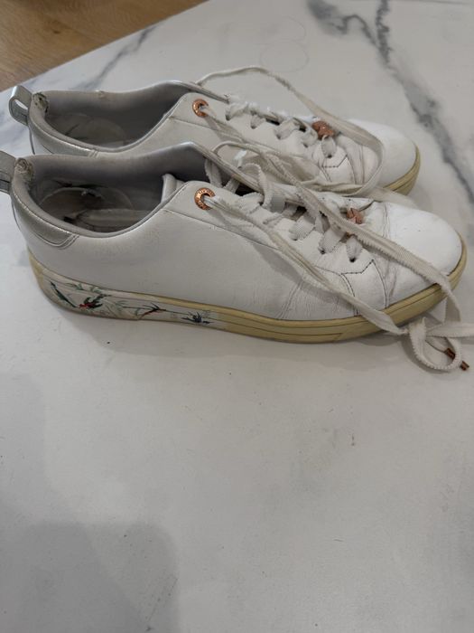 Обувки Ted Baker