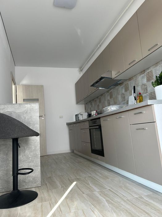 Închiriez apartament 2 camere, Cumpana.