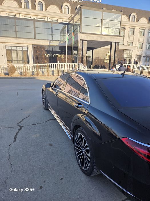 Продаётся Мерседес Бенц w223