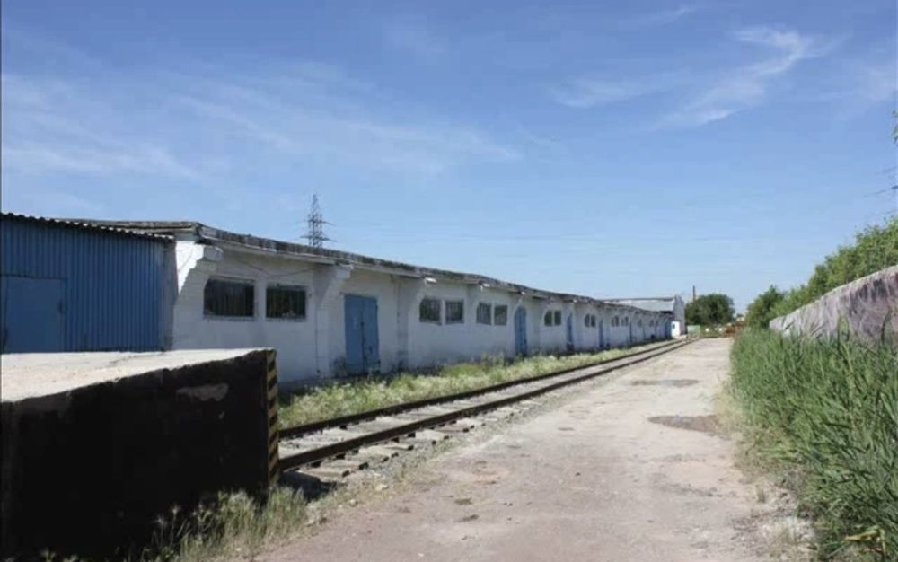 Сдам в аренду офисное помещение или под теплый склад.

Можно под ск