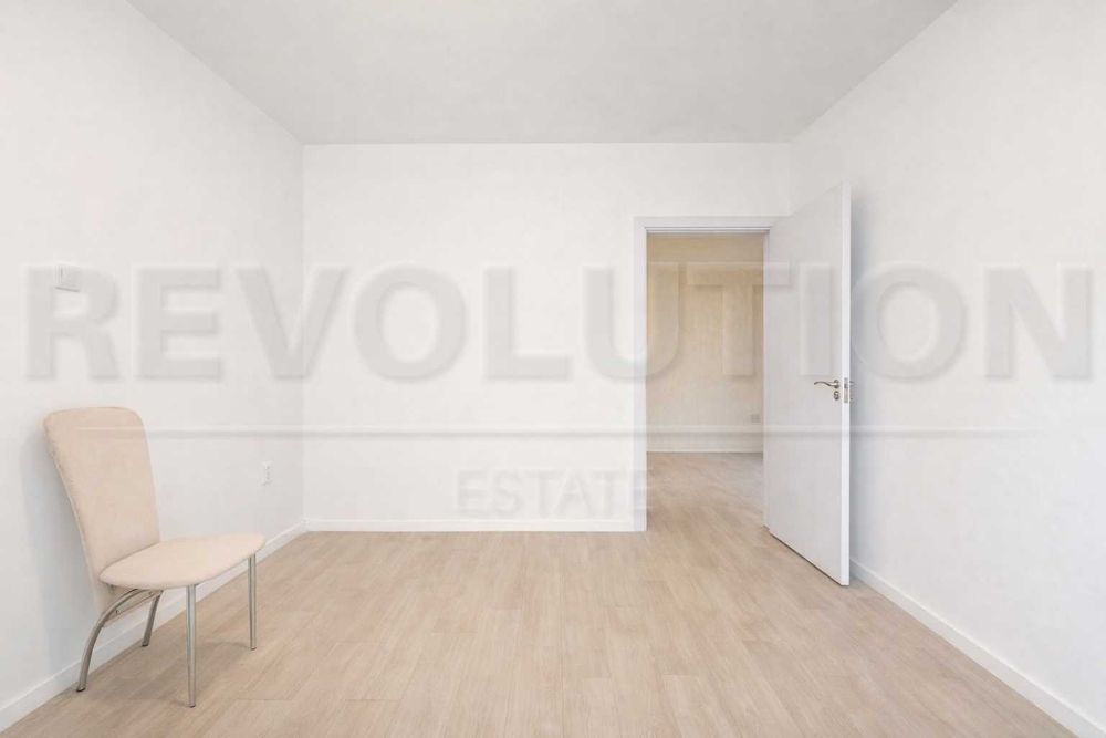 Тристаен апартамент в ж.к. Гео Милев