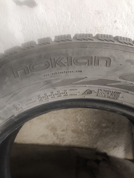 Продам шины,липучка
