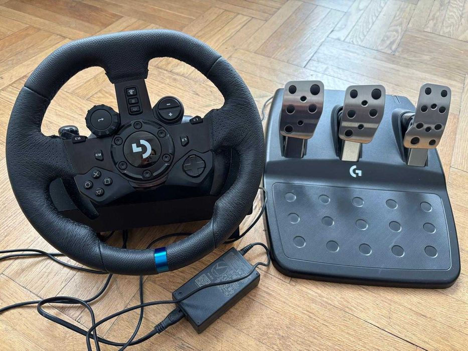 Logitech G29 Driving Force + Pedale (3 pedale) – ca nou