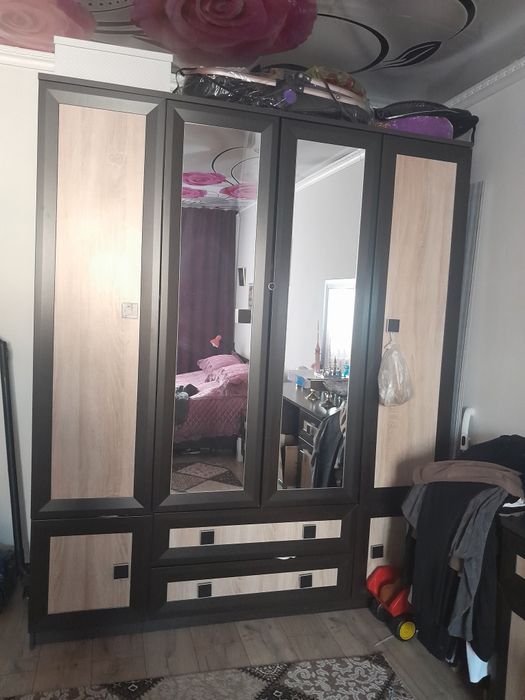 Спальный гарнитур