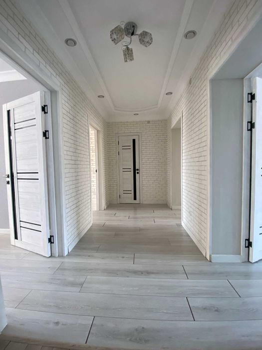 продам 3х комн в районе НИШа