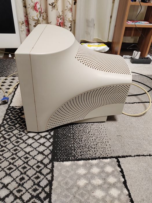 Monitor vechi Samsung, functional
