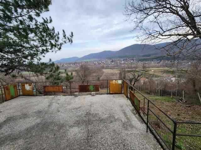 Продава се Къща в Търговище, Център - 45 кв.м за 397 €/кв.м - Снимка #1