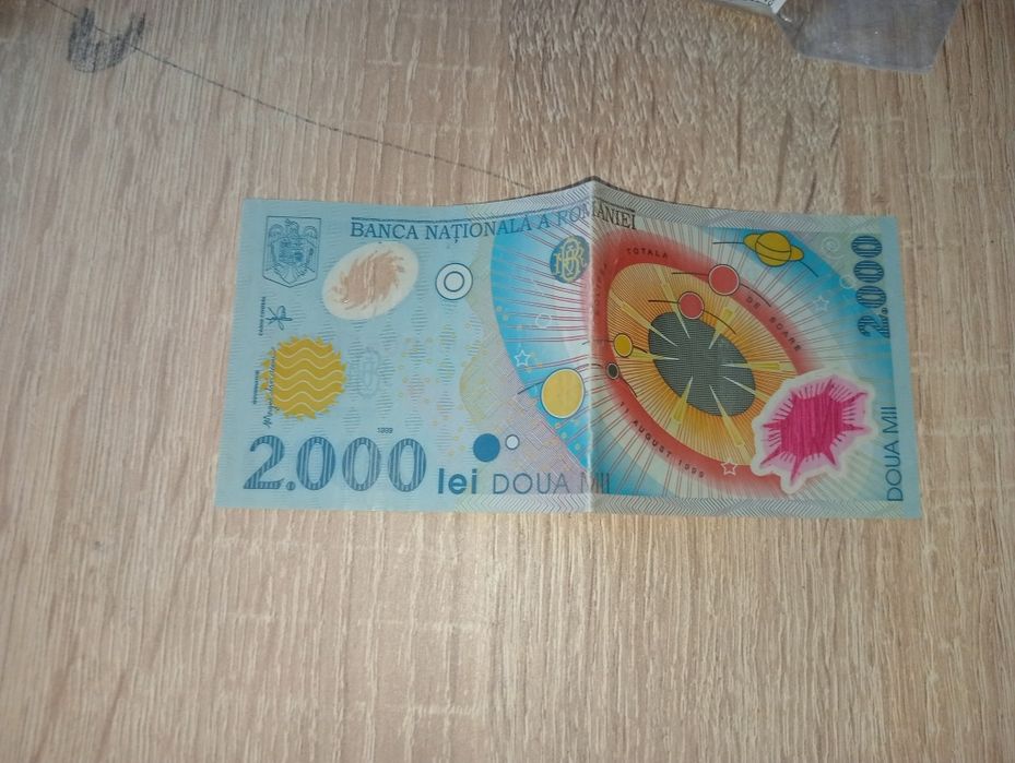 Bancnote de 2000 de lei cu ECLIPSA din anul  1999