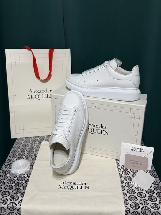 Alexander Mqueen White