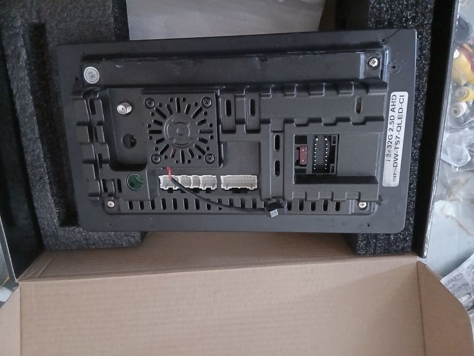 Продам автомагнитолу