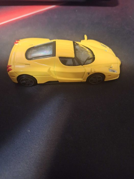 Ferrari Enzo Burago Количка