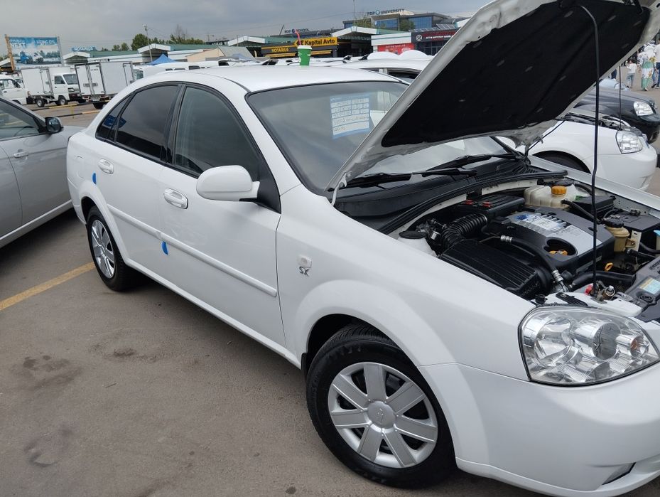LACETTI 2010 года выпуска 2-позиция. Состояние хороший метан газ 3-пок