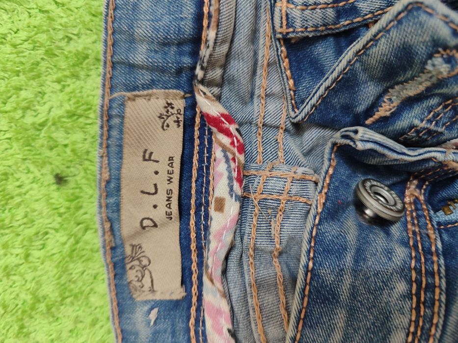 Джинсы размеры 27-28