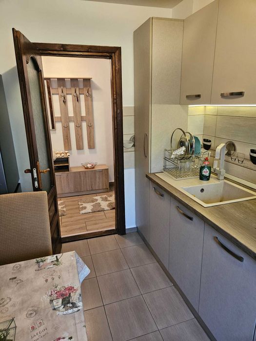 Proprietar – Închiriez apartament 2 camere semidecomandat | Str. Dositej Obradovici (Zonă excelentă), Timisoara