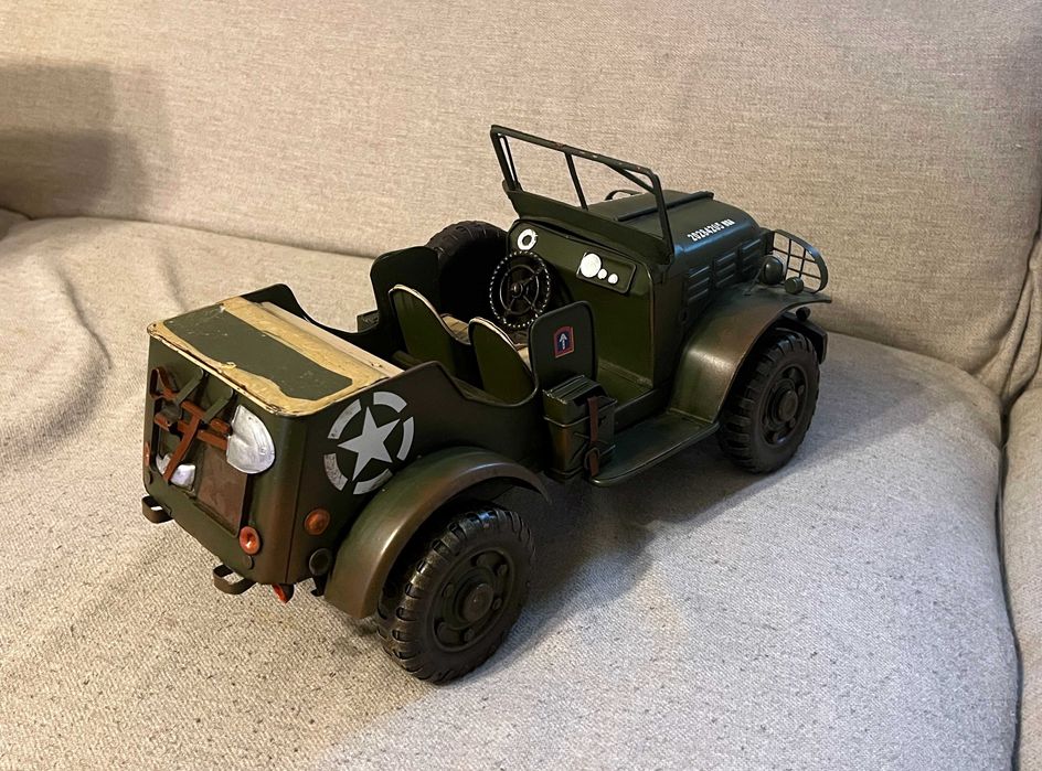 Jeep militar WWII Willys metal handmade model colectie tabla