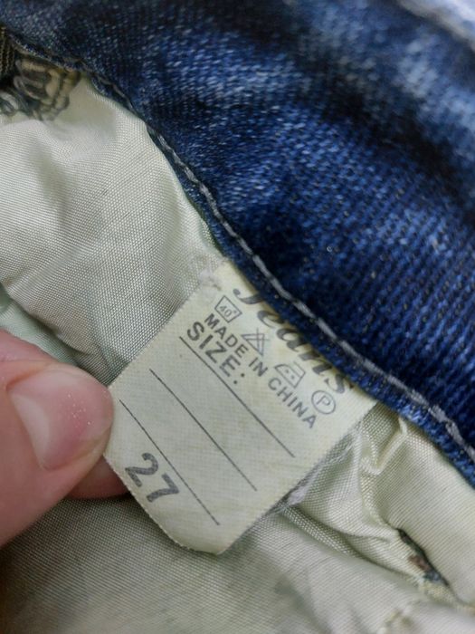 продам джинсы подростковые  женские.