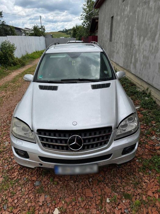 Dezmembrez Mercedes ML 320 CDI 4MATIC an 2008 165 KW