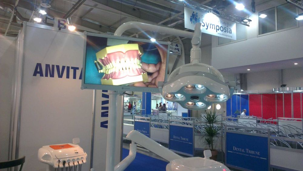 Дентални LED осветителни тела с рамена G.Comm Srl. Италия