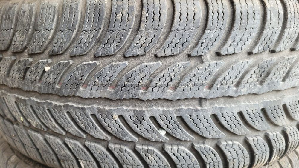 Железни джанти със зимни гуми