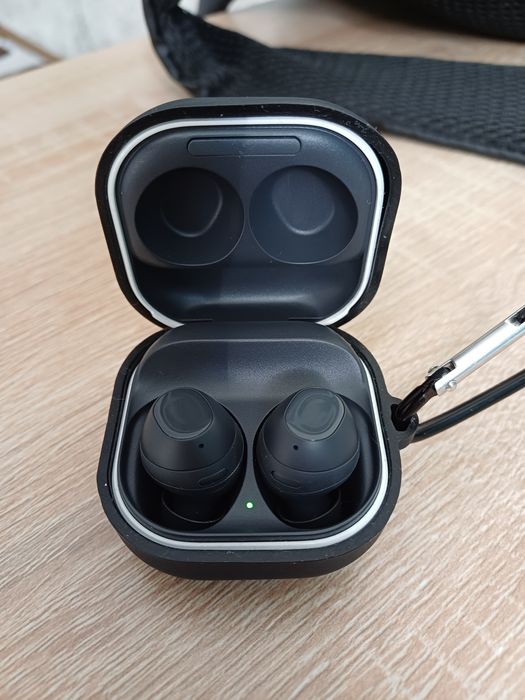 Чехол для Galaxy buds FE черный