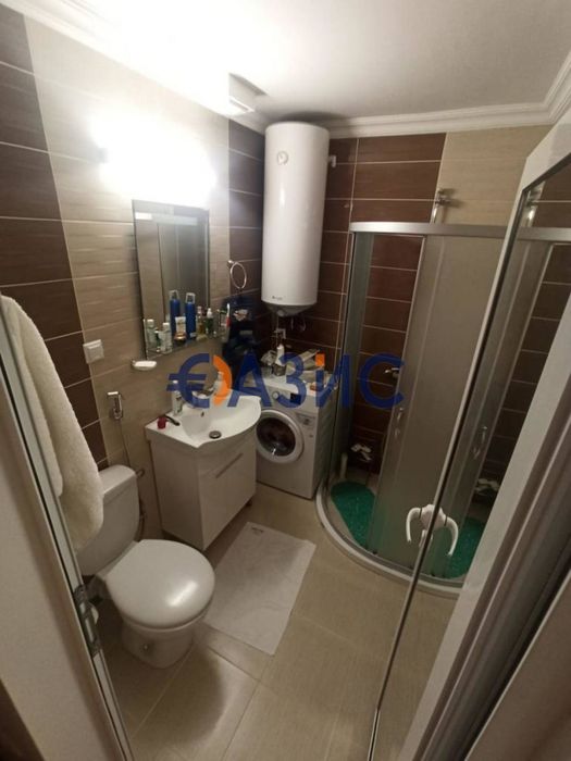 Продава се Двустаен апартамент в к.к. Слънчев бряг - 51 кв.м за 1030 €/кв.м - Снимка #14