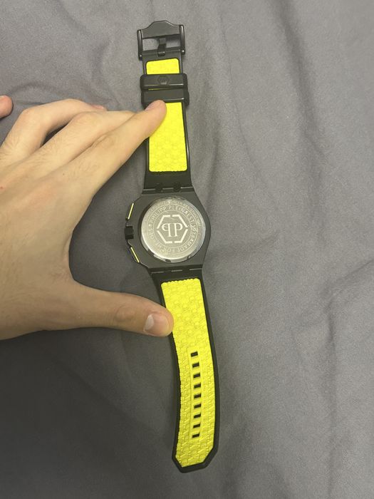 Часовник Phillip Plein оригинален