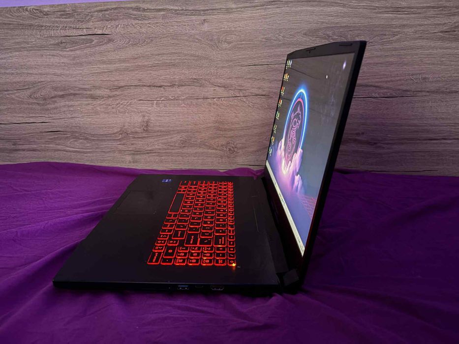 Лаптоп msi nvidia3050ti