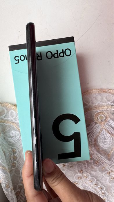 Продам сотку,OPPO Reno 5