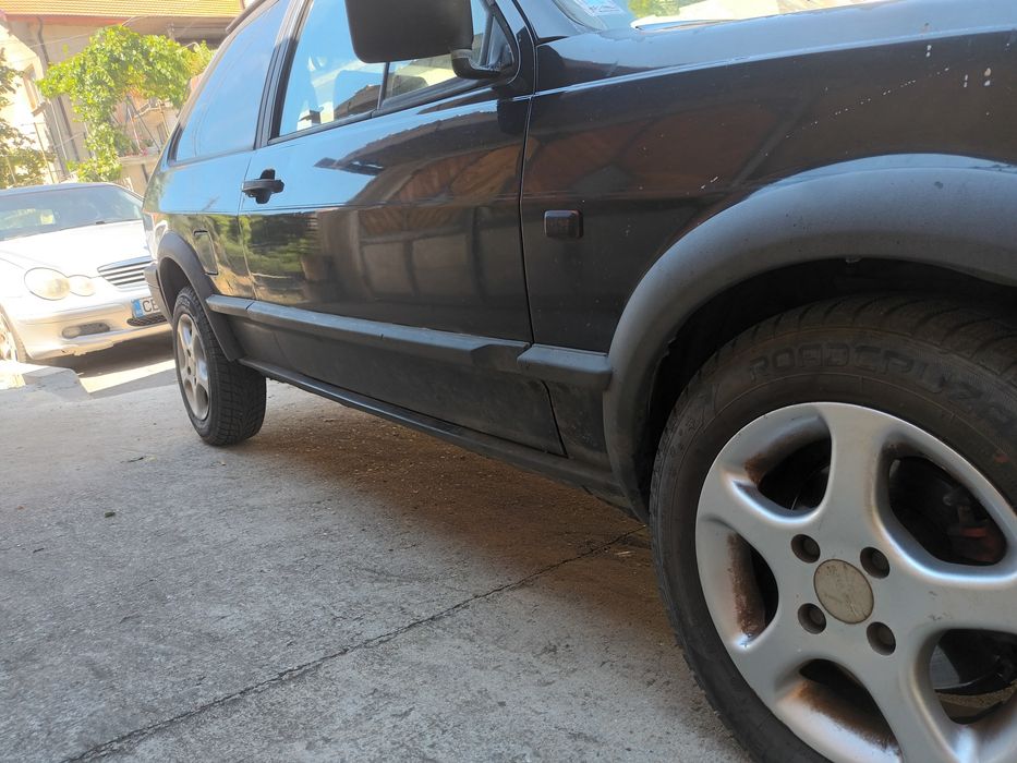 Продавам vw polo 1.3 gt