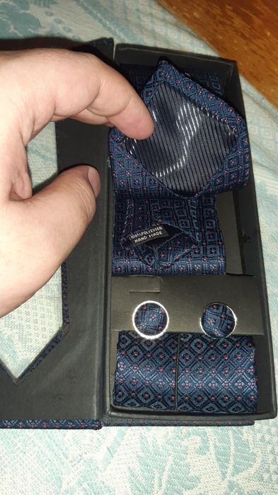 Галстуки в упаковке Подарочные наборы