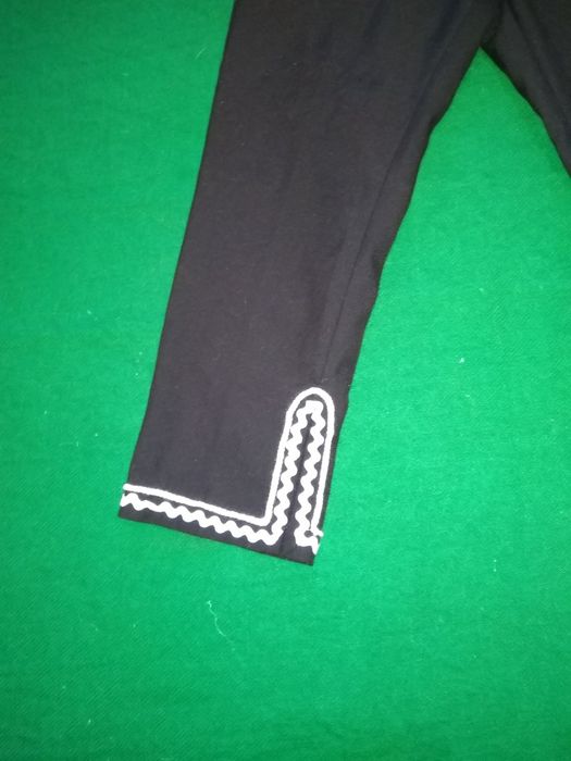 2бр.народни  носии,момчета 98-116 см,височина около 116 см