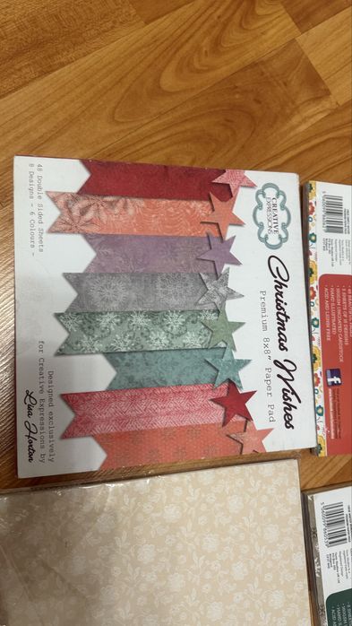 Цветна хартия за картички и покани