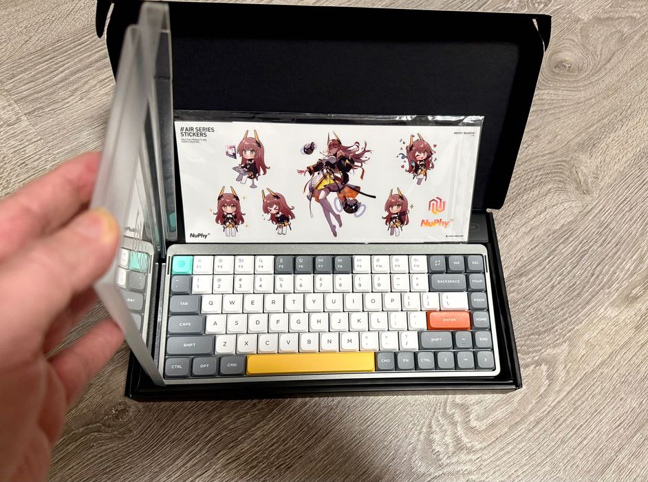 3 Tastaturi Mecanice: Nuphy Air75 & 2 Logitech MX Keys