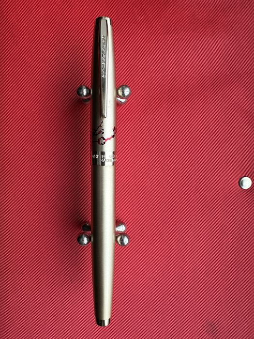 Stilou chinezesc White Feather