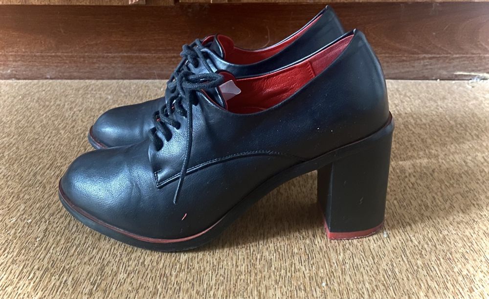 Женская весенняя обувь