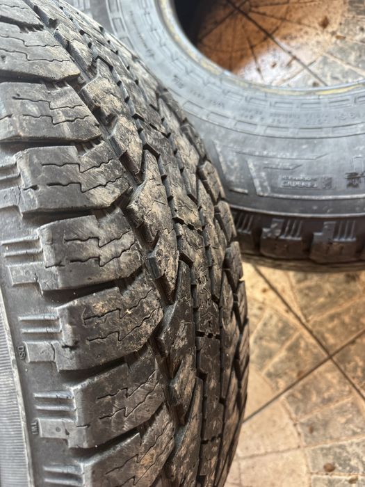 Nokian 285/75 R16