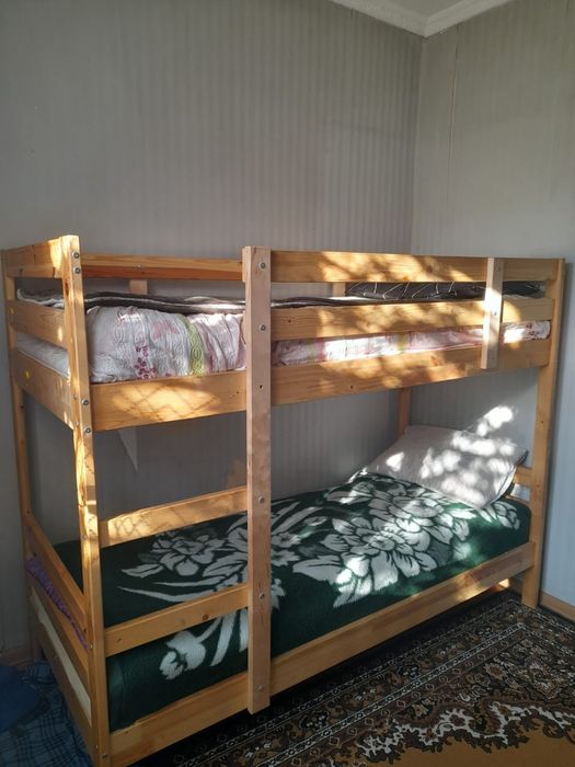 Срочно продам двух ярустную кровать