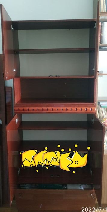 Шкаф 3 қисмга ажралади