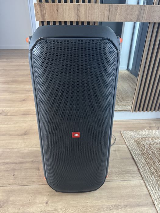 Schimb JBL 710 cu JBL 720