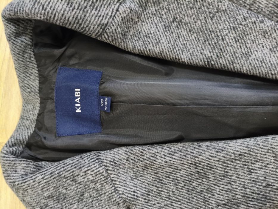 Продаётся-пальто;