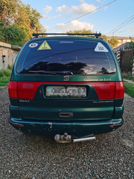 Продам Seat Alhambra