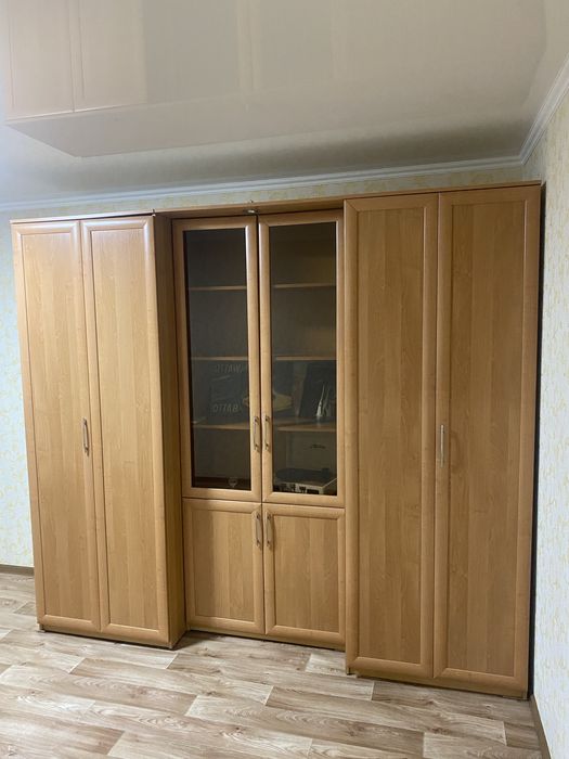 Продам шкаф б/у. Хорошом состояние.