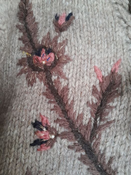 Вълнен ръчно плетен блузон