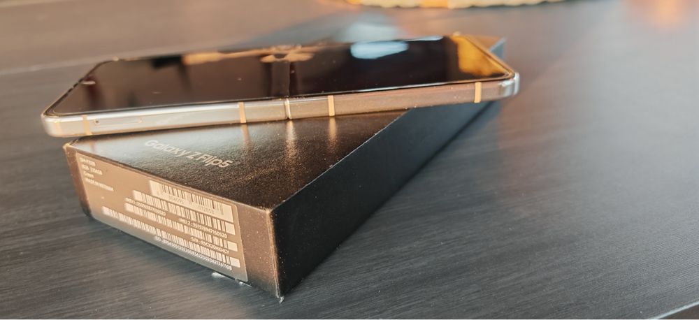 samsung z flip 5 8/256GB